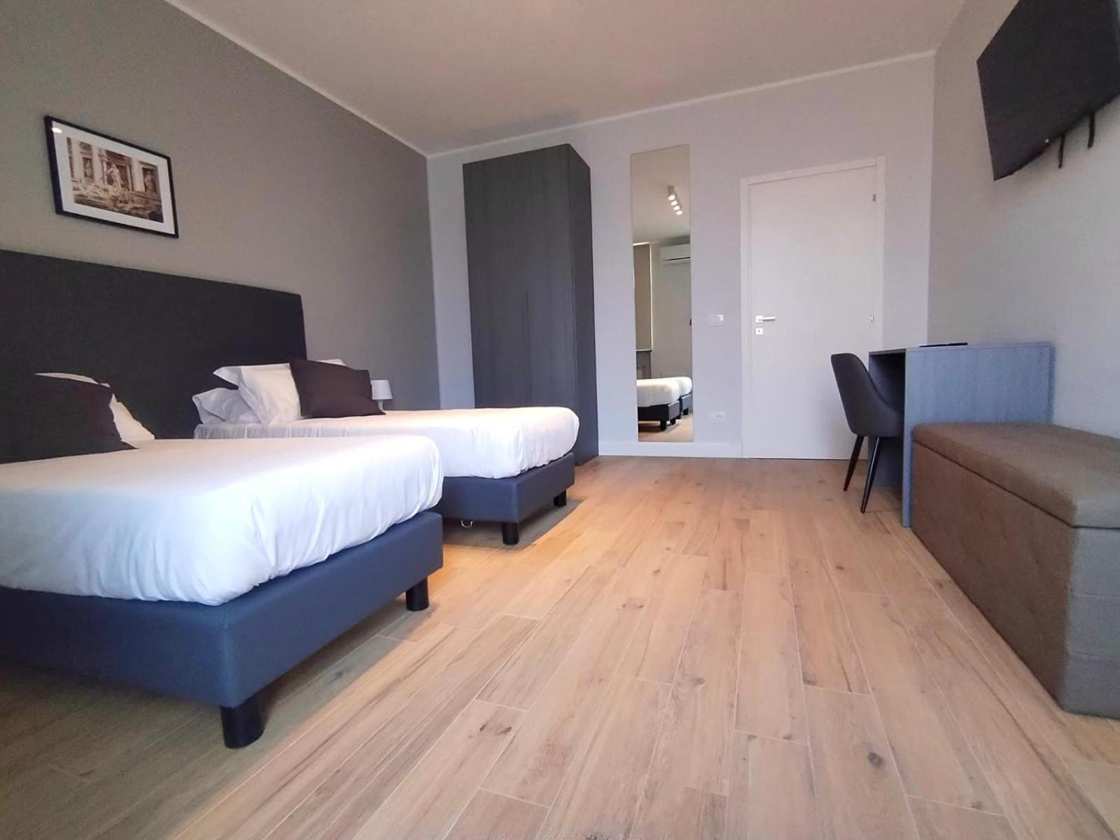 Hh Hermoso Housing Asti Esterno foto