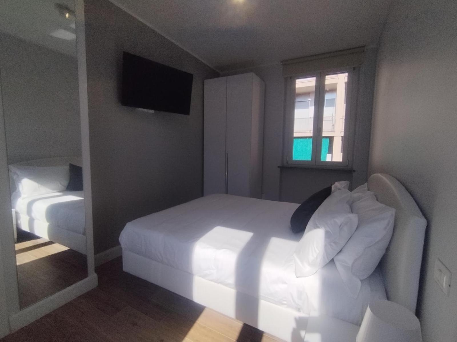 Hh Hermoso Housing Asti Esterno foto
