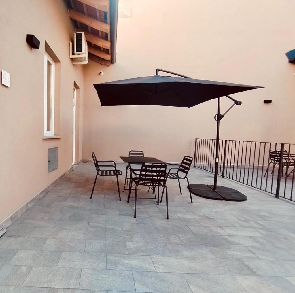 Hh Hermoso Housing Asti Esterno foto