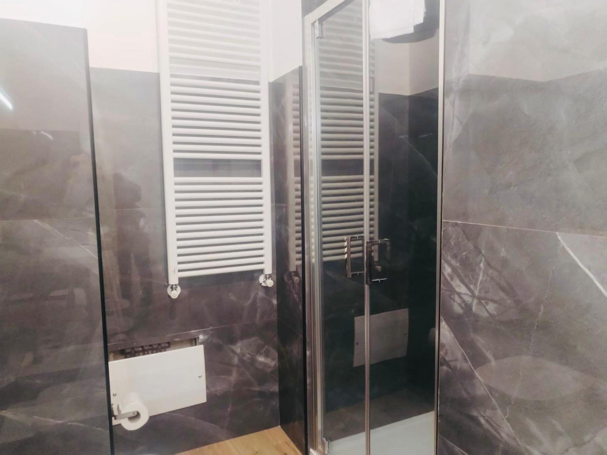 Hh Hermoso Housing Asti Esterno foto