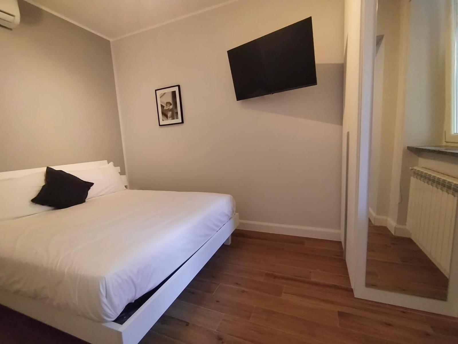 Hh Hermoso Housing Asti Esterno foto